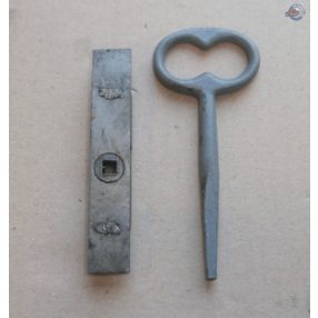 316988310 - Liaz Homlokfalzár