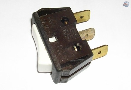Liaz Felező mikrokapcsoló váltókarra (L0330)