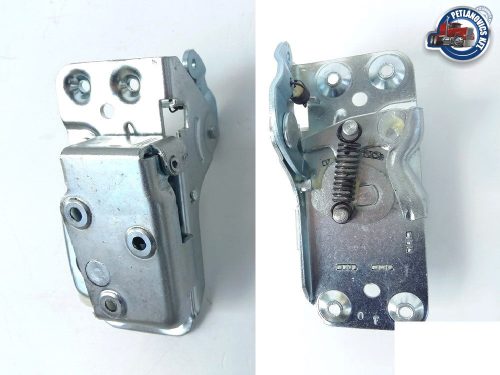 Avia ajtózárszerkezet bal /ütközővel/ (K0198)